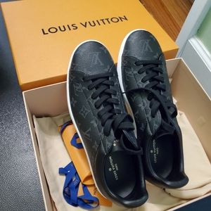 L V Shoes size 11
